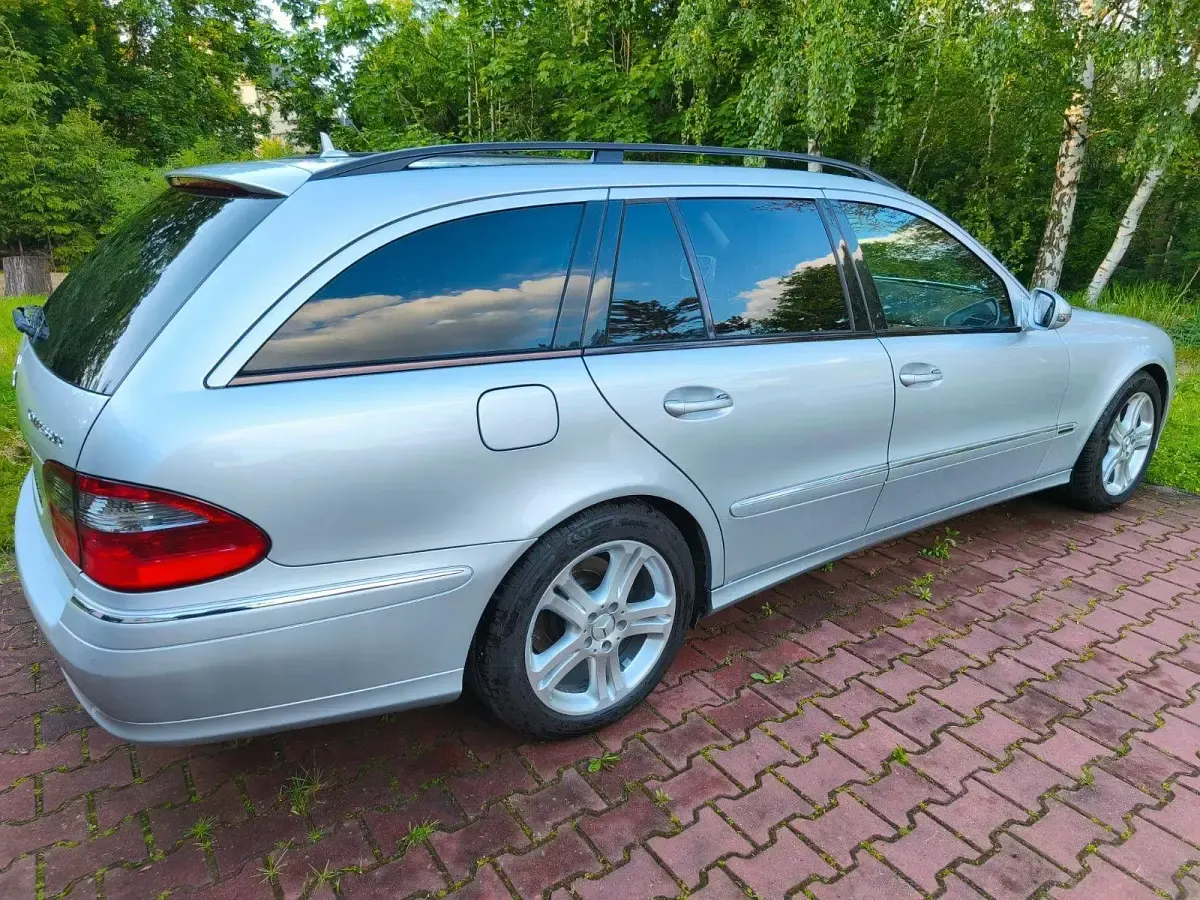 Gebraucht Mercedes E200 Elegance 184 PS (135 kW) 2008 Silber Kombi