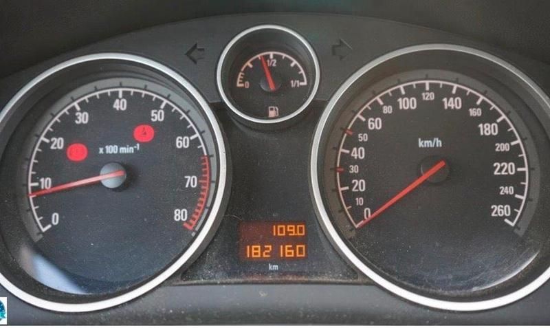 Gebraucht Opel Astra 105 PS (77 kW) 2006 Silber Kombi