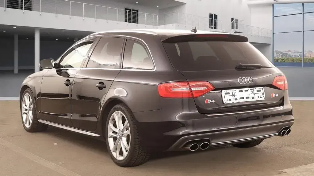 Gebraucht Audi S4 Sport 333 PS (244 kW) 2012 Schwarz Kombi