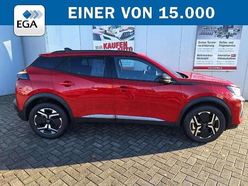 Gebraucht Peugeot 2008 131 PS (96 kW) 2024 Rot metallic SUV