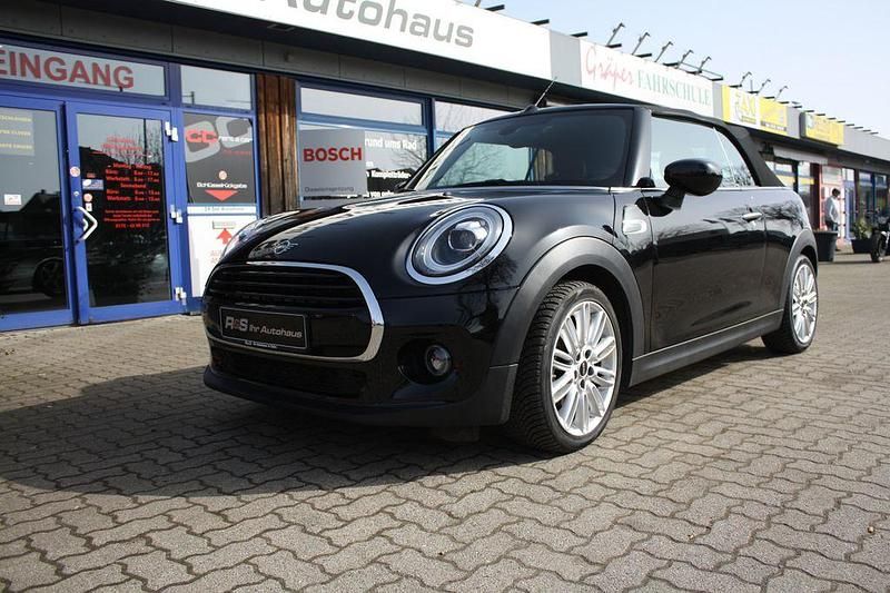 Gebraucht Mini Cooper Cabriolet 136 PS (100 kW) 2020 Midnight black metallic Cabrio