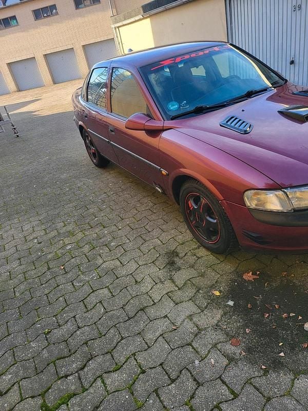 Gebraucht Opel Vectra 101 PS (74 kW) 1998 Rot Limousine