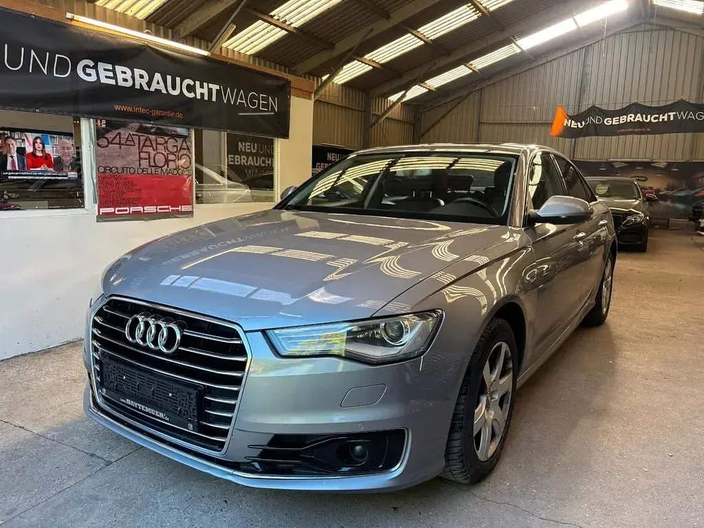 Gebraucht Audi A6 Sport 218 PS (160 kW) 2016 Grau Limousine