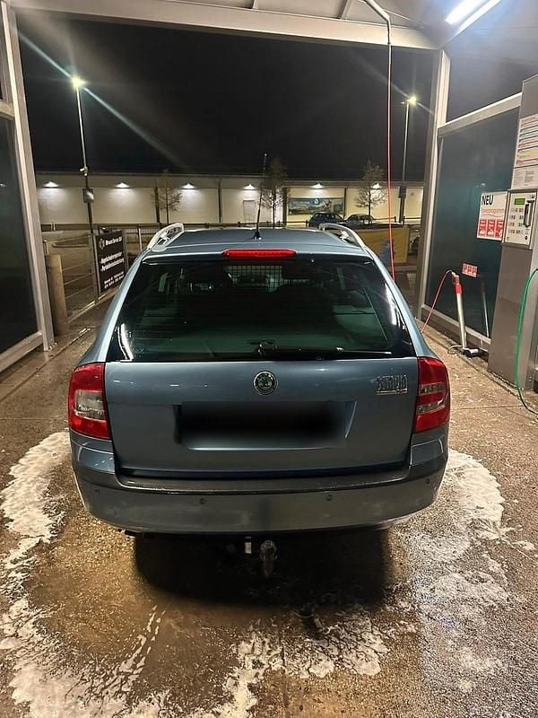 Gebraucht Skoda Octavia 160 PS (117 kW) 2009 Andere farben Kombi