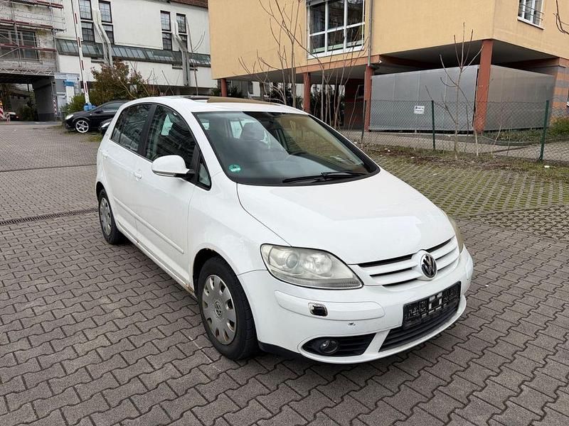 Gebraucht VW Golf V S 140 PS (102 kW) 2007 Weiß Limousine