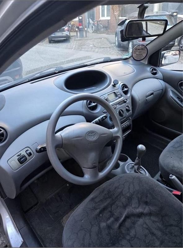 Gebraucht Toyota Yaris 68 PS (50 kW) 2002 Kleinwagen