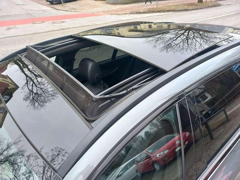 Gebraucht Mercedes E250 211 PS (155 kW) 2017 Selenitgrau Kombi