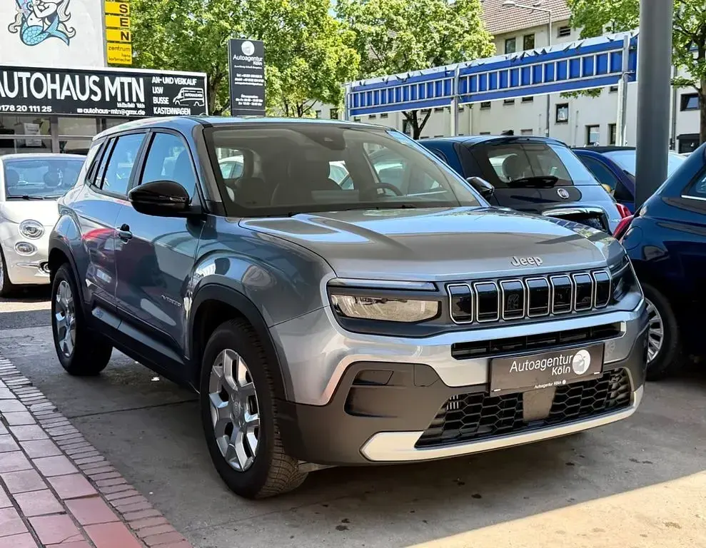 Gebraucht Jeep Avenger 101 PS (74 kW) 2024 Grau SUV