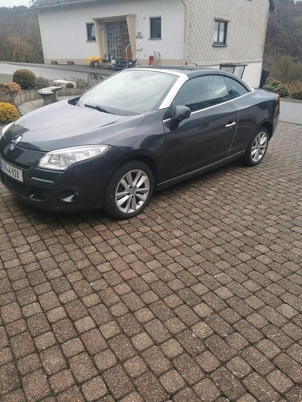 Gebraucht Renault Mégane Cabriolet 131 PS (96 kW) 2010 Schwarz Cabrio