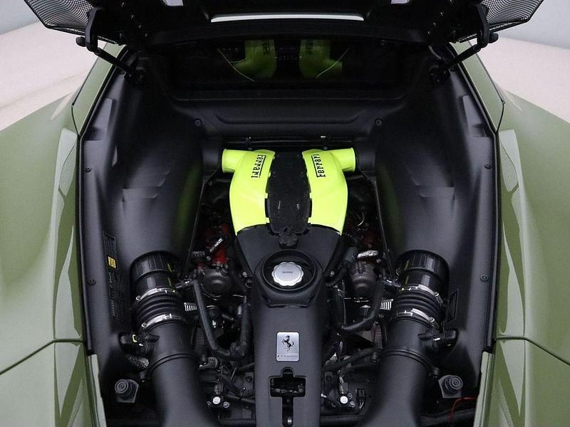 Gebraucht Ferrari F8 818 PS (601 kW) 2023 Grün