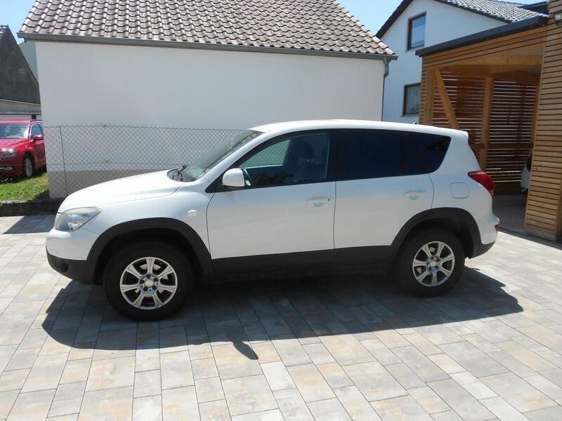Weiß Gebraucht 2008 Toyota RAV4 SUV | 6.500 € (Superpreis) - Bild 1/4