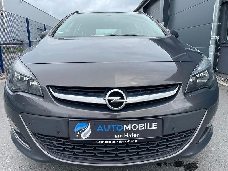 Gebraucht Opel Astra 110 PS (80 kW) 2013 Grau Kombi