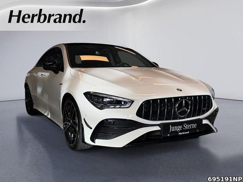 Gebraucht Mercedes CLA35 AMG AMG 306 PS (225 kW) 2024 Unilack polarweiß Coupé