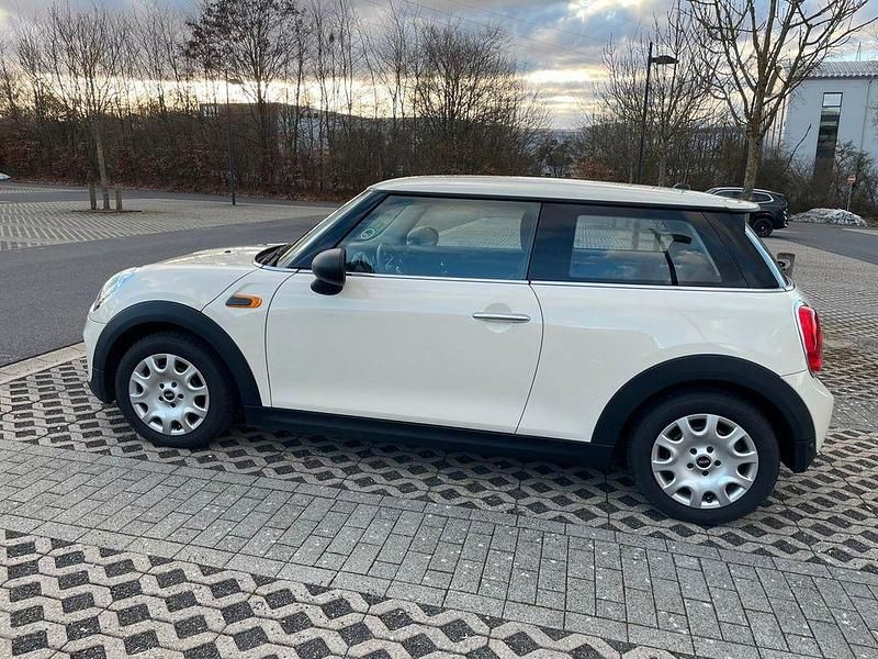 Second-hand Mini ONE 102 CP (75 kW) 2017 Bej Hatchback