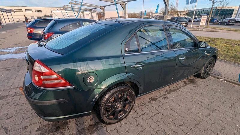 Gebraucht Ford Mondeo 167 PS (122 kW) 2005 Grün Limousine