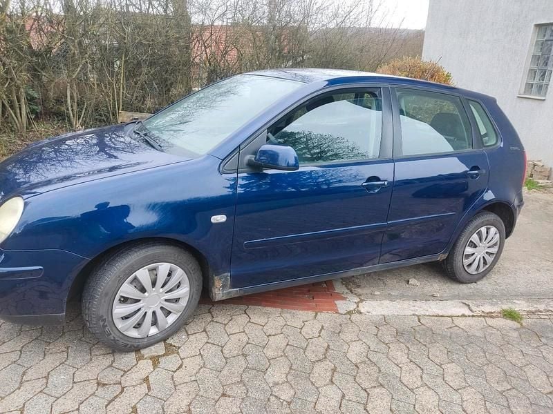 Gebraucht VW Polo 63 PS (46 kW) 2003 Blau Kleinwagen