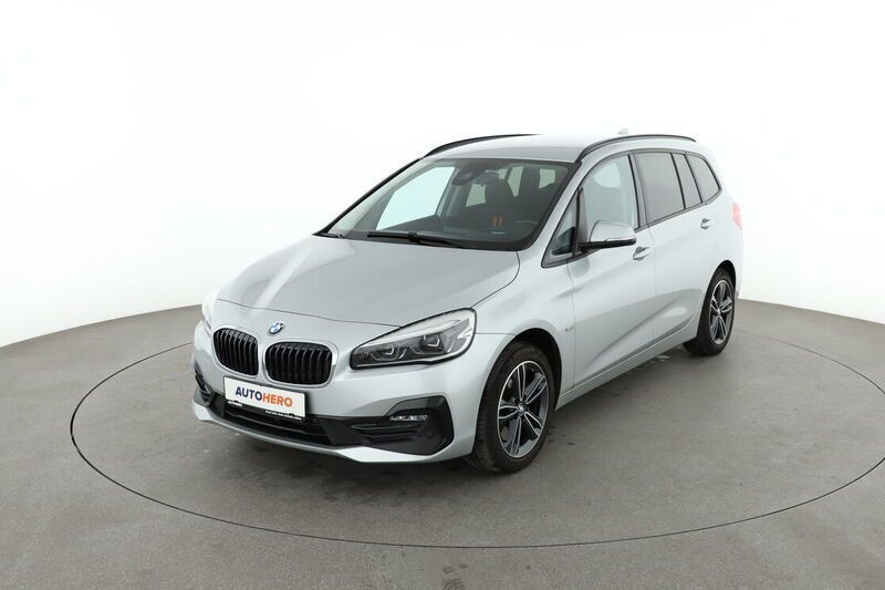 Grau Gebraucht 2018 BMW 218 Gran Tourer Sport Line Van / Kleinbus | 19.510 € (Fairer Preis) - Bild 1/4