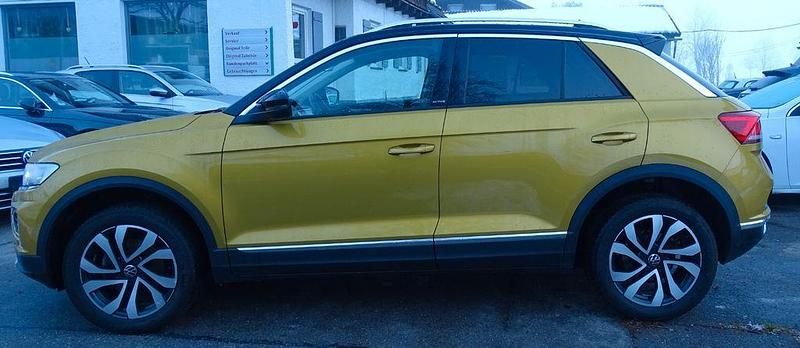 Gebraucht VW T-Roc Active 150 PS (110 kW) 2021 Gelb SUV