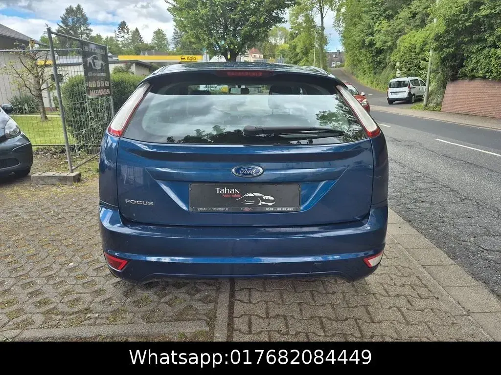 Używany Ford Focus Sport 101 KM (74 kW) 2009 Niebieski Sedan/Limuzyna