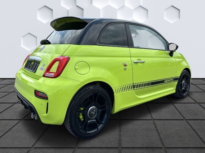 Gebraucht Abarth 595 Pista 160 PS (117 kW) 2019 Adrenalin grün) (gruen Kleinwagen
