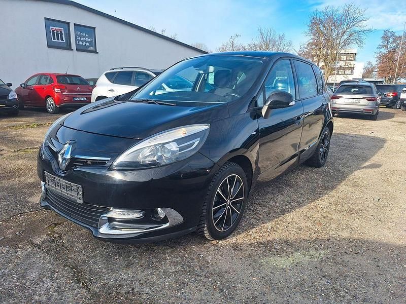 Schwarz Gebraucht 2013 Renault Scénic III Bose Edition Van / Kleinbus | 6.500 € (Etwas zu teuer) - Bild 1/4
