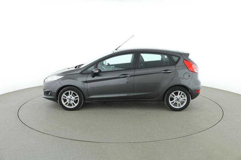 Gebraucht Ford Fiesta Trend 101 PS (74 kW) 2016 Grau Limousine