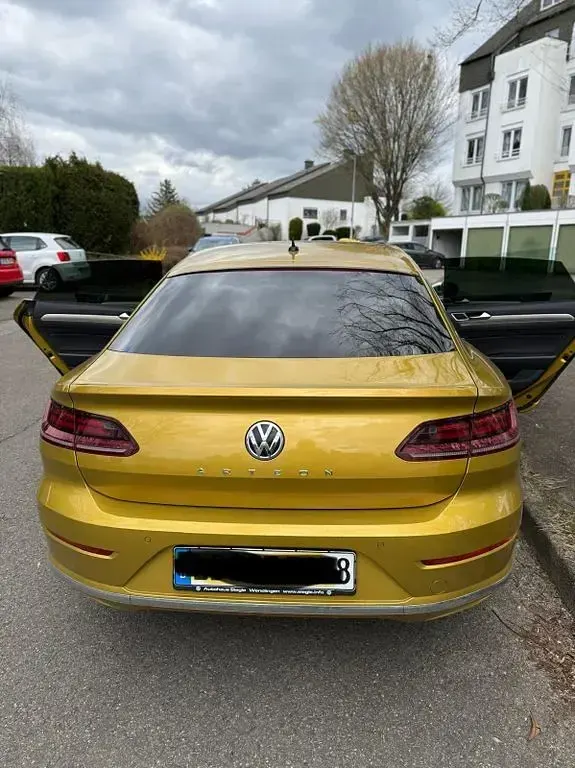 Gebraucht VW Arteon Elegance 150 PS (110 kW) 2019 Gold Kleinwagen