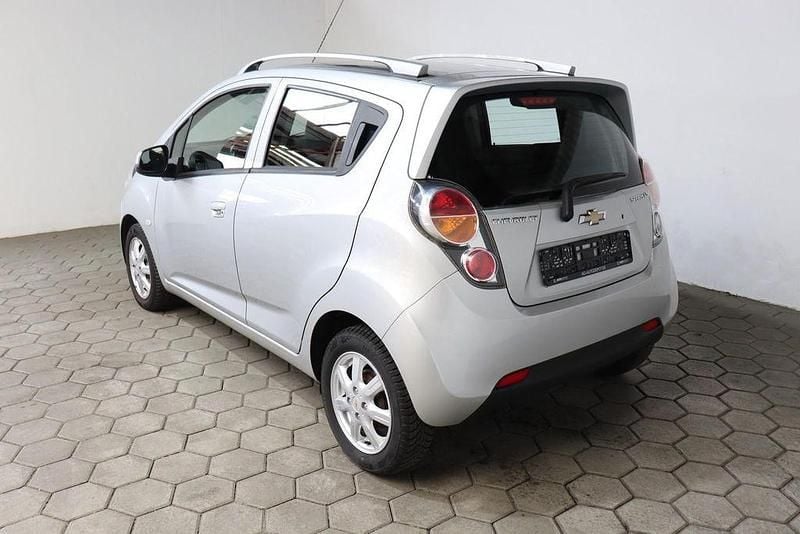 Gebraucht Chevrolet Spark LS 82 PS (60 kW) 2012 Silber Kleinwagen
