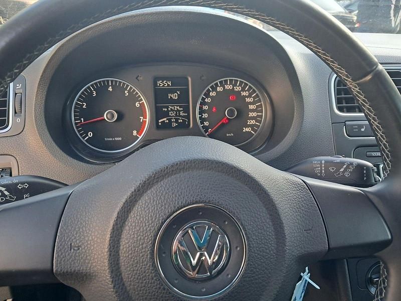 Gebraucht VW Polo Highline 90 PS (66 kW) 2011 Grau Kleinwagen