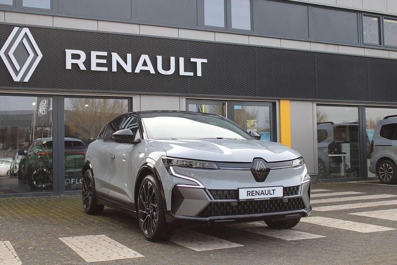 Neu Renault Megane E-Tech Esprit Alpine 160 kW (218 PS) 2026 Rafalegrau, black pearlschwa Limousine