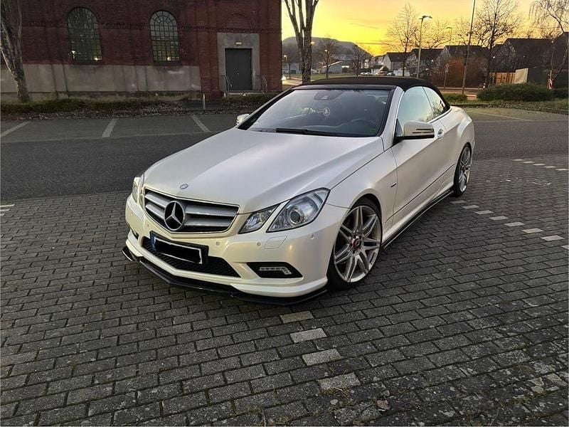 Weiß Gebraucht 2011 Mercedes E350 AMG Cabrio | 15.000 € (Guter Preis) - Bild 1/4