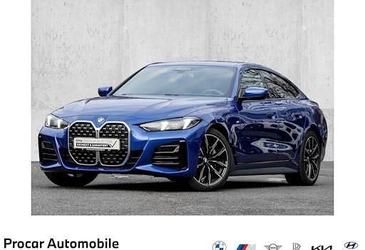 Portimao blau metallic Gebraucht 2025 BMW 430 M Sport Coupé | 46.490 € (Superpreis) - Bild 1/4