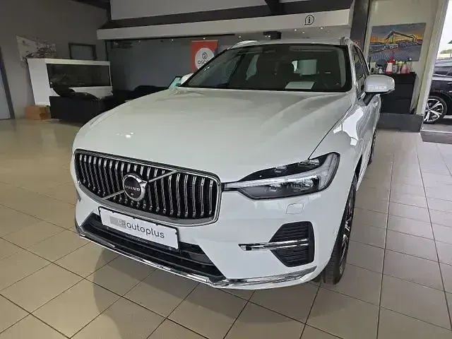 Gebraucht Volvo XC60 Plus 398 PS (292 kW) 2022 Onyx black SUV