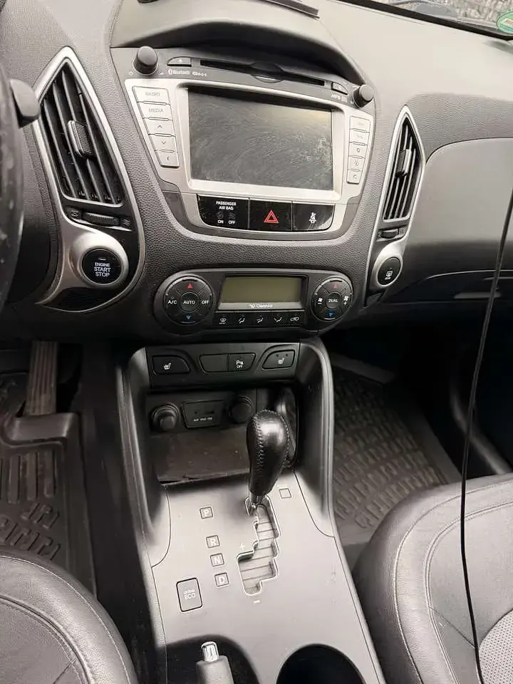 Gebraucht Hyundai ix35 Premium 184 PS (135 kW) 2012 Schwarz SUV