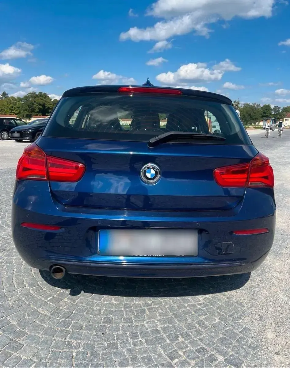 Gebraucht BMW 116 Sport Line 109 PS (80 kW) 2019 Blau Kleinwagen