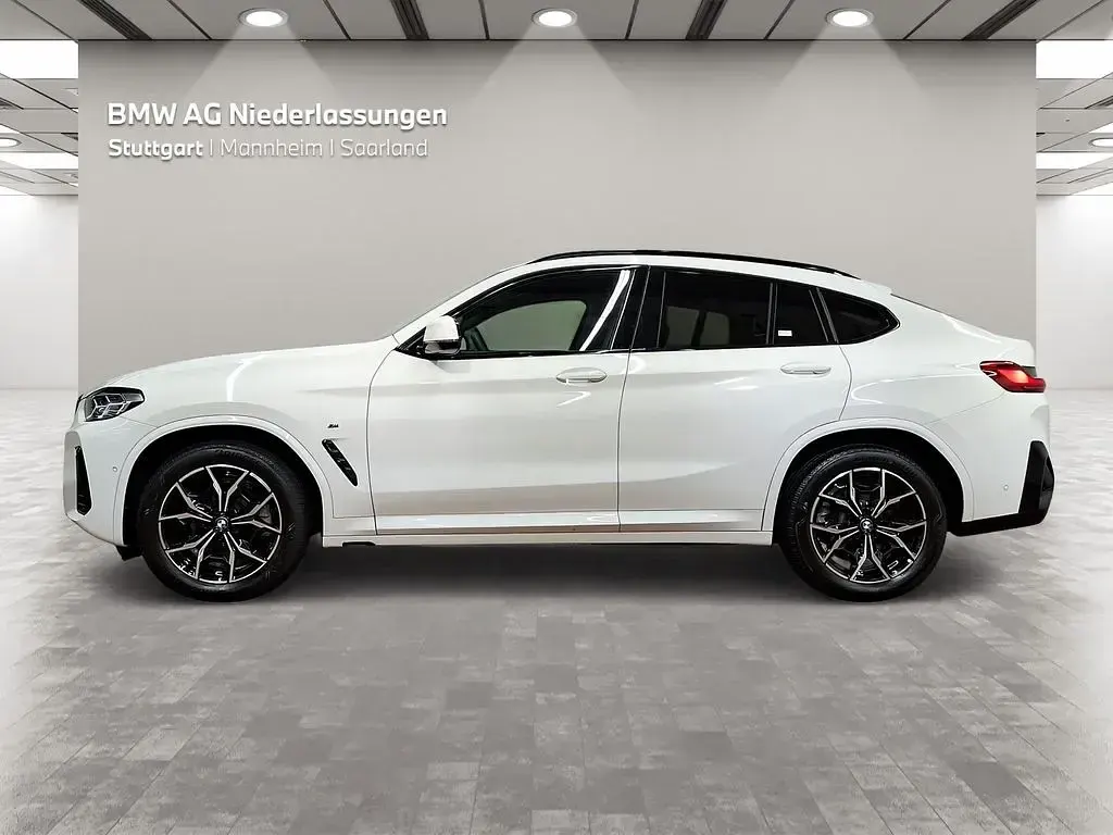 Gebraucht BMW X4 M Sport 190 PS (139 kW) 2025 Weiß SUV