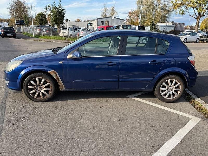 Gebraucht Opel Astra Elegance 125 PS (91 kW) 2004 Blau Limousine