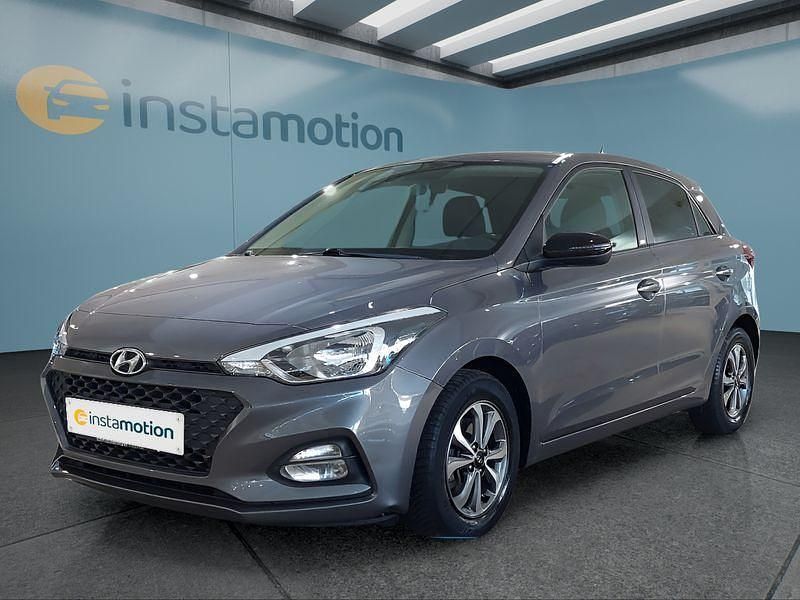 Grau Gebraucht 2019 Hyundai i20 YES! Kleinwagen | 15.199 € (Teuer) - Bild 1/4
