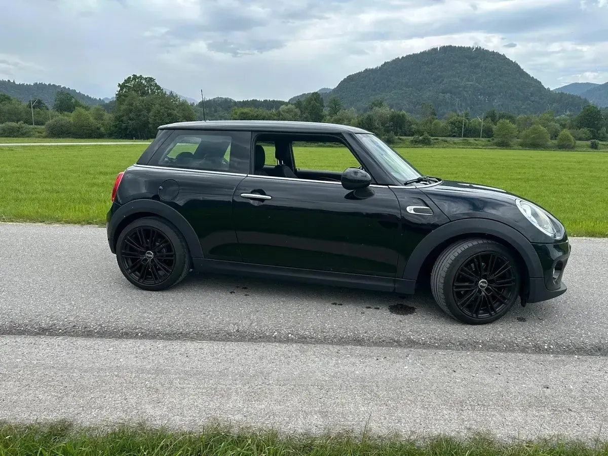 Gebraucht Mini One D 95 PS (69 kW) 2017 Schwarz Kleinwagen