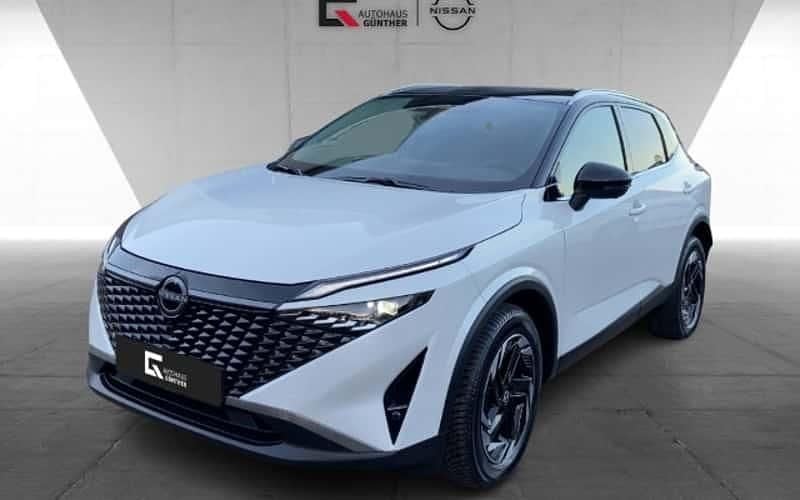 Weiß (white/black) Neu 2025 Nissan Qashqai Comfort SUV | 32.725 € (Guter Preis) - Bild 1/4