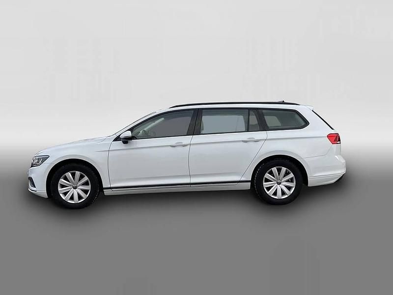 Usata VW Passat 150 CV (110 kW) 2022 Bianco Station wagon