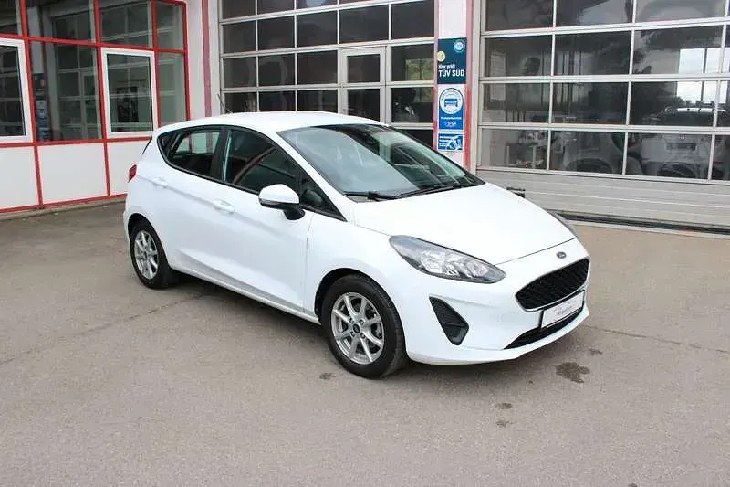 Gebraucht Ford Fiesta Cool & Connect 125 PS (91 kW) 2021 Weiß Limousine