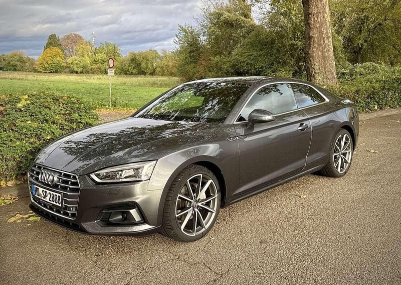 Grau Gebraucht 2017 Audi A5 S-Line Coupé | 25.000 € (Fairer Preis) - Bild 1/4