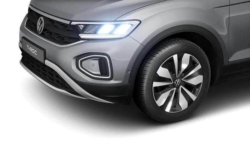 Gebraucht VW T-Roc Move 150 PS (110 kW) 2024 Pyritsilber metallic (metallic) SUV