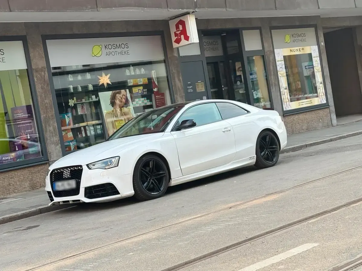 Gebraucht Audi A5 170 PS (125 kW) 2012 Weiß Coupé