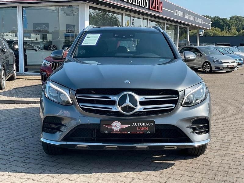 Gebraucht Mercedes GLC250 AMG line 211 PS (155 kW) 2016 Selenitgrau metalliclack SUV