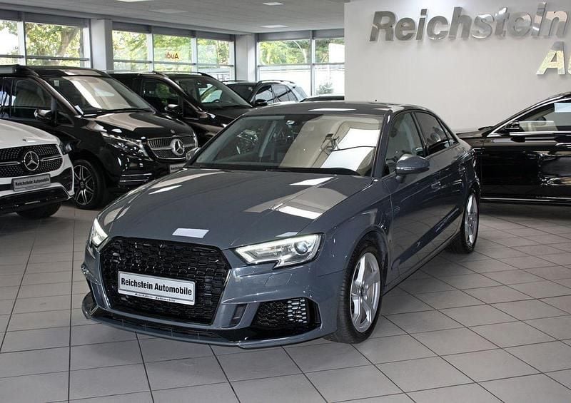 Nanograu Gebraucht 2019 Audi A3 Sport Limousine | 17.980 € (Superpreis) - Bild 1/4