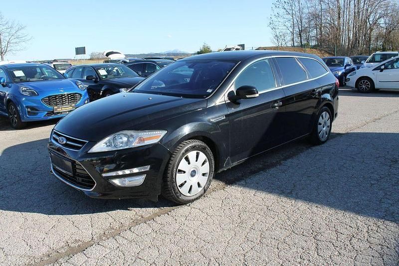 Gebraucht Ford Mondeo 116 PS (85 kW) 2012 Schwarz Limousine