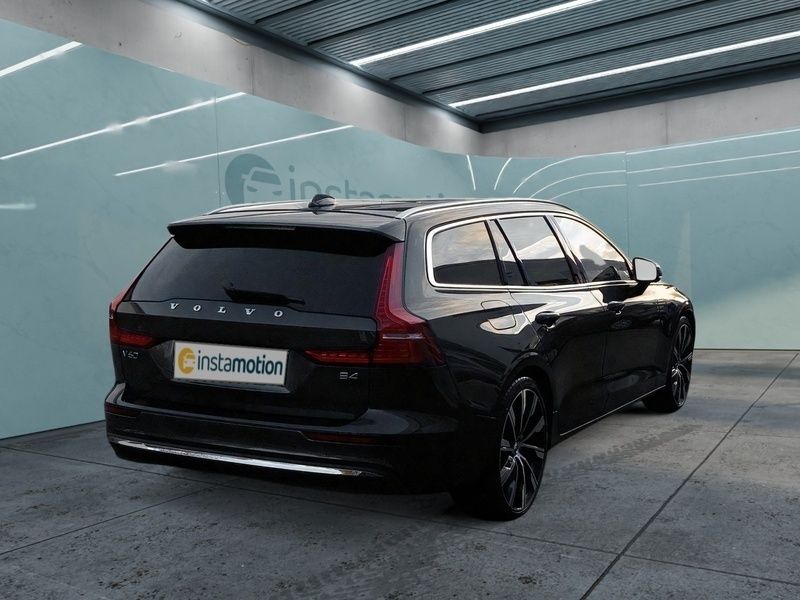 Gebraucht Volvo V60 Ultimate 197 PS (144 kW) 2023 Grau Kombi