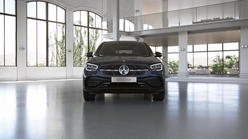 Cavansitblau metallic Gebraucht 2023 Mercedes GLC220 AMG Coupé | 55.800 € (Superpreis) - Bild 1/4